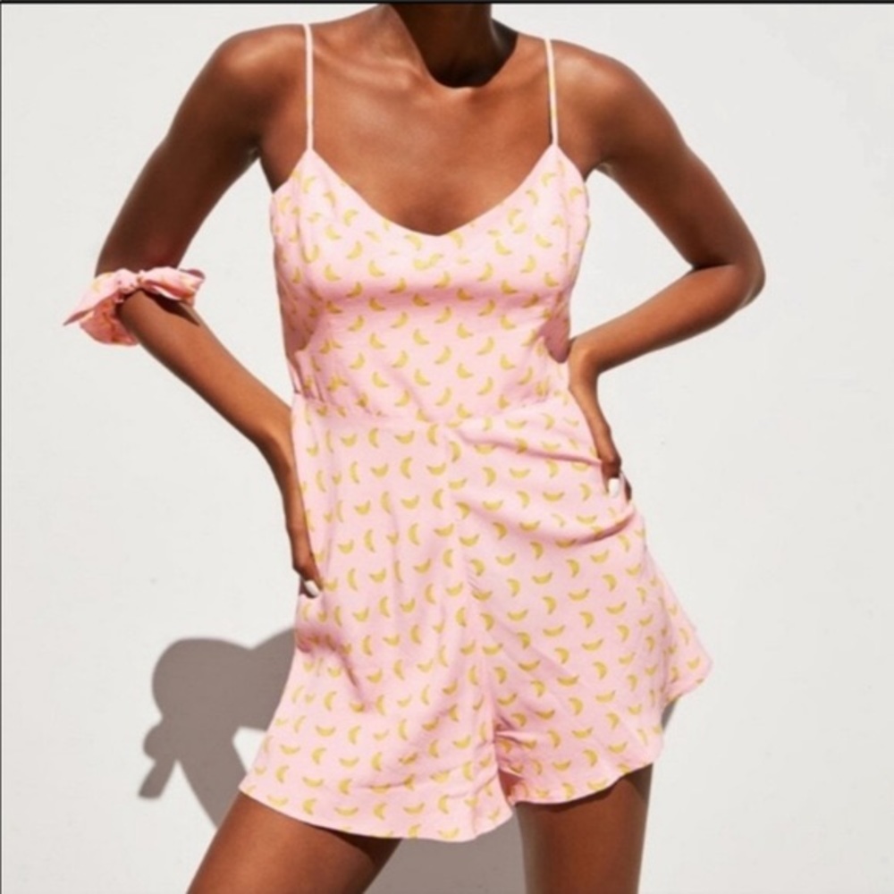 Zara Banana Print Flowy Romper Size Medium